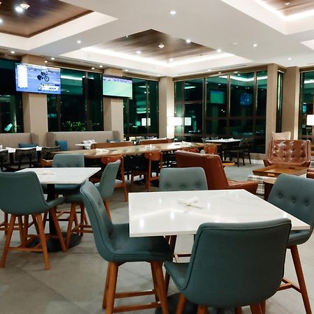 Four Points By Sheraton Austin Airport Buitenkant foto